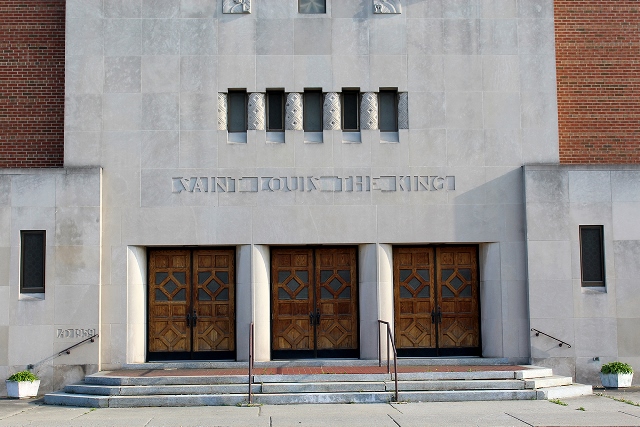 St. Louis the King 02