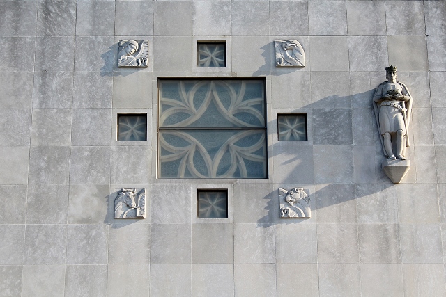 St. Louis the King 03